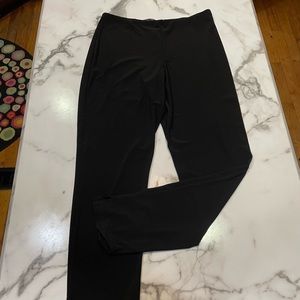 Black Sympli narrow pant.